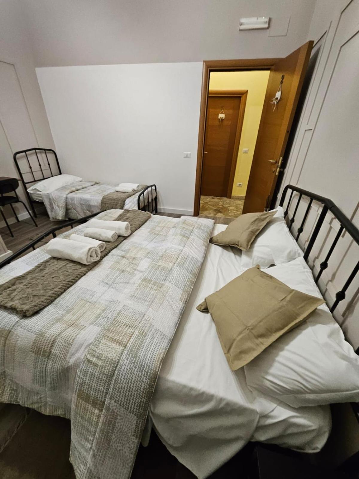 מלון רומא San Daniele Bundi House מראה חיצוני תמונה
