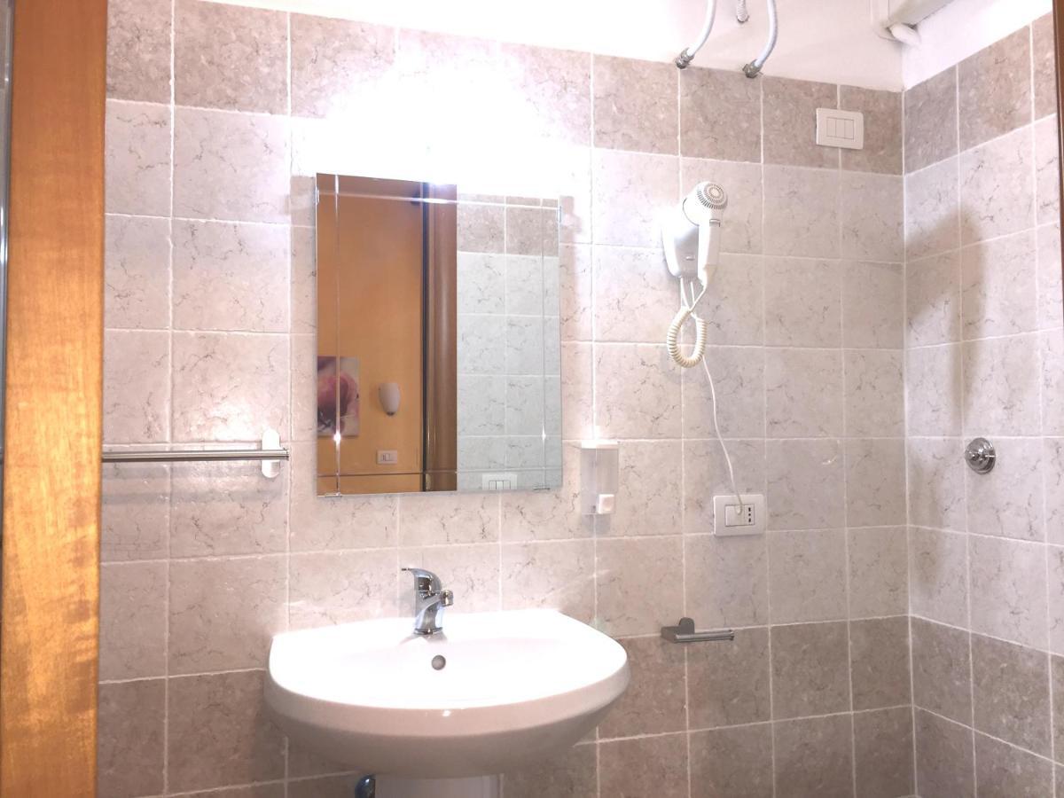 מלון רומא San Daniele Bundi House מראה חיצוני תמונה
